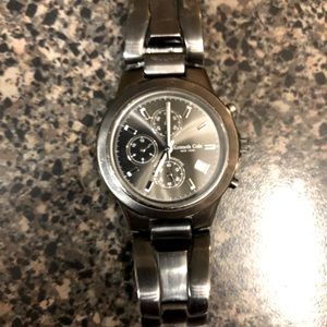 MEN’S OR WOMEN’S KENNETH COLE WATCH